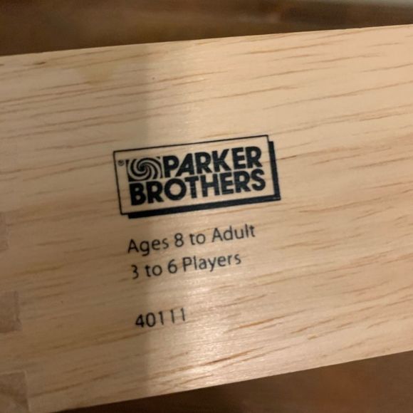 Collectible CLUE from 2002 Nostalgia Collection - Picture 3 of 7